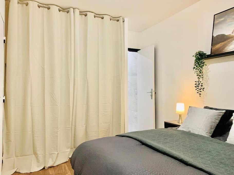 Appartement T2 Ideal Pour Familles Ou Sejour D Affaire Argenteuil Ngoại thất bức ảnh